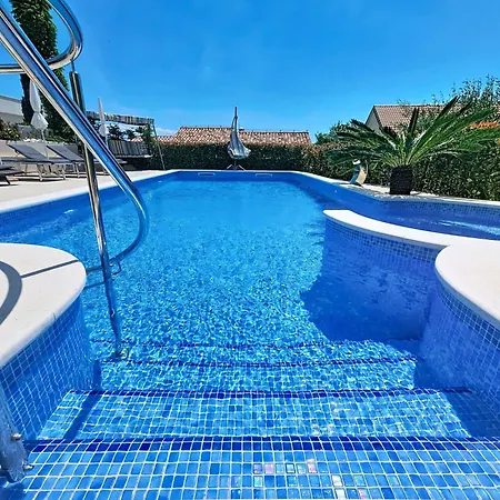 Apartment Villa Andjelka-4 By Interhome *