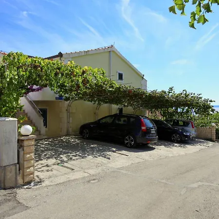 Andjelka-4 * Trogir
